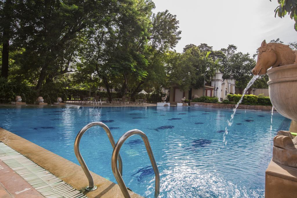 Hotel Residency Club Pune