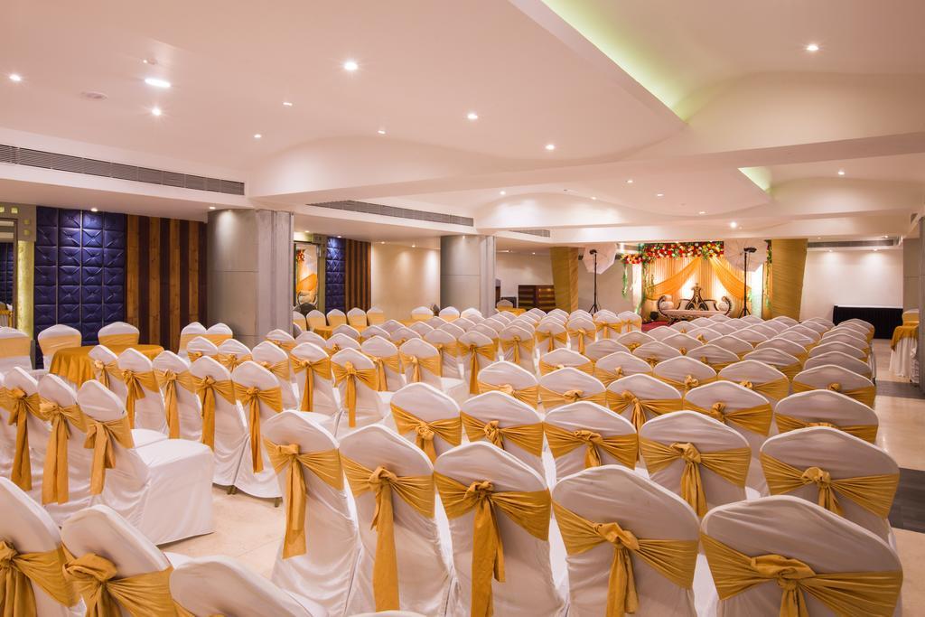 Residency Club 3* Pune